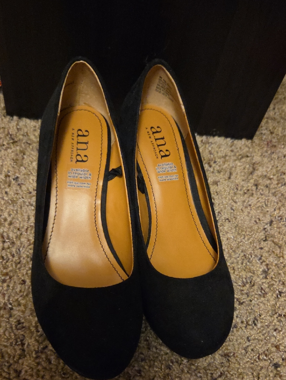 a.n.a Black Suede Round-Toe Women's Pumps